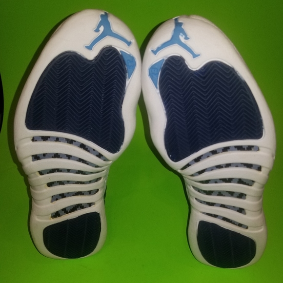 JORDAN 12 MENS SIZE 9.5 - Picture 5 of 5